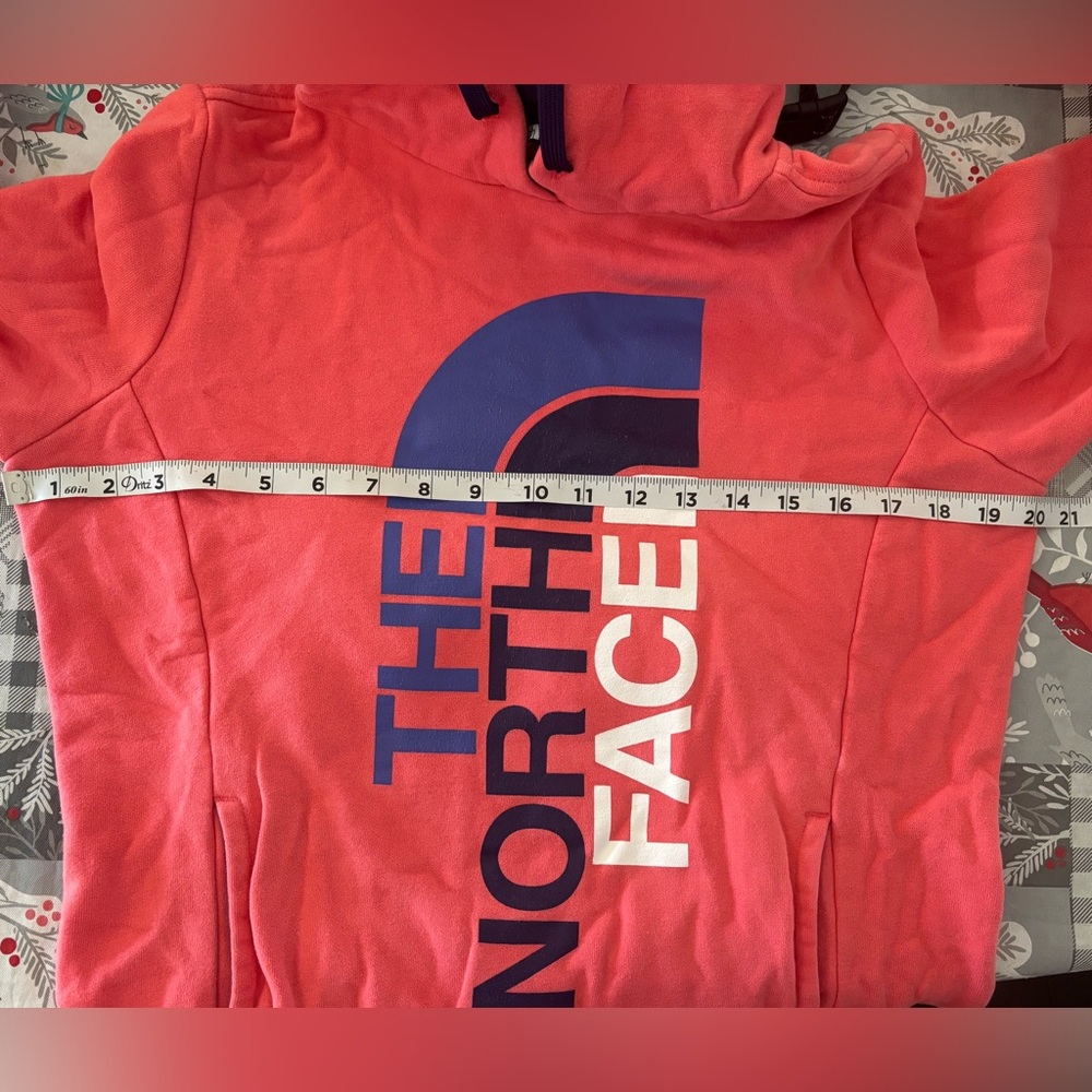 The North Face Women's Hoodie Sz M‎ Pink Pullover - Picture 7 of 7